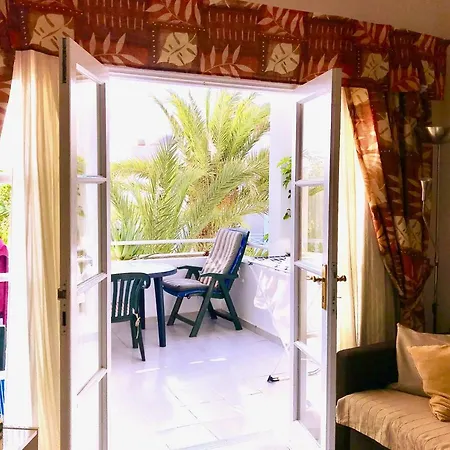 Beachfront Amazing Apartament